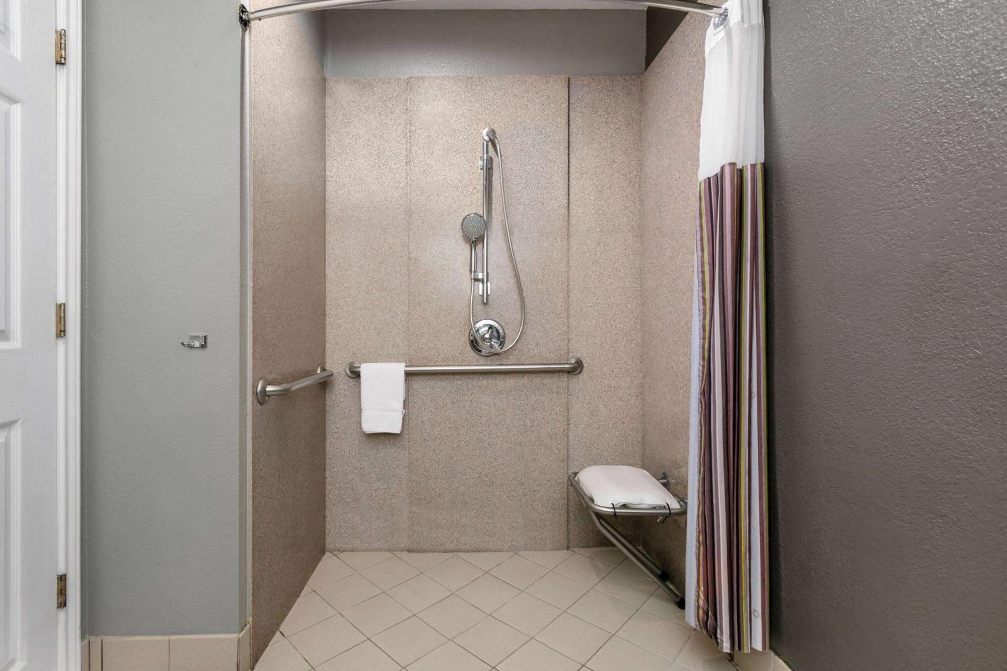 La Quinta By Wyndham - Temple South Hotel
